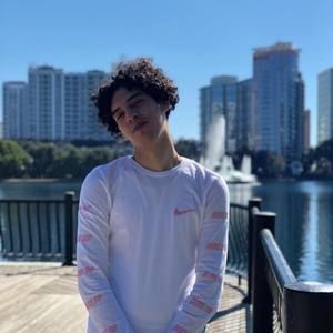 Meet your Posher, Matias